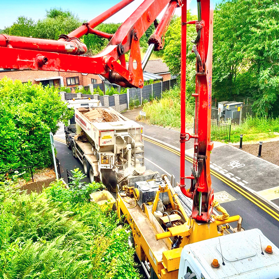 Concrete Pump & Concrete Barrow